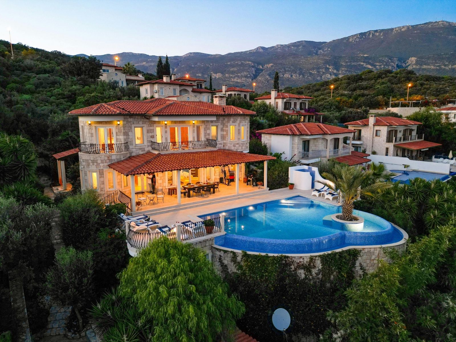 Vila sa bazenom - Google Business optimizacija za vile i apartmane